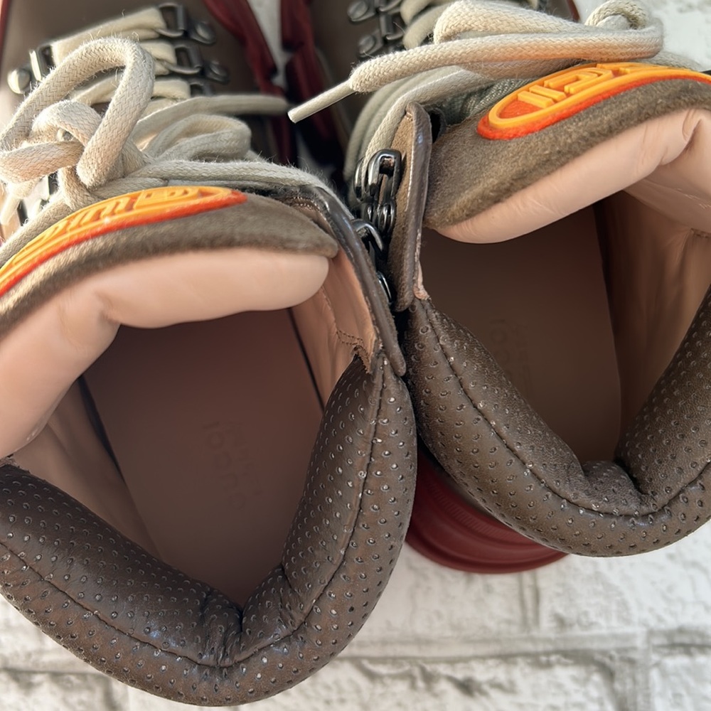 Gucci FlashTrek Boots - Picture 7 of 16